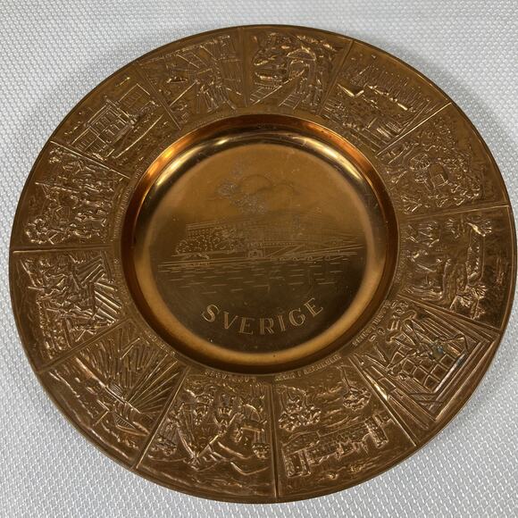 VINTAGE SVERIGE, SWEDEN PATINA COPPER PLATE, 10.75", HOOK FOR HANGING, VGC - Picture 4 of 10
